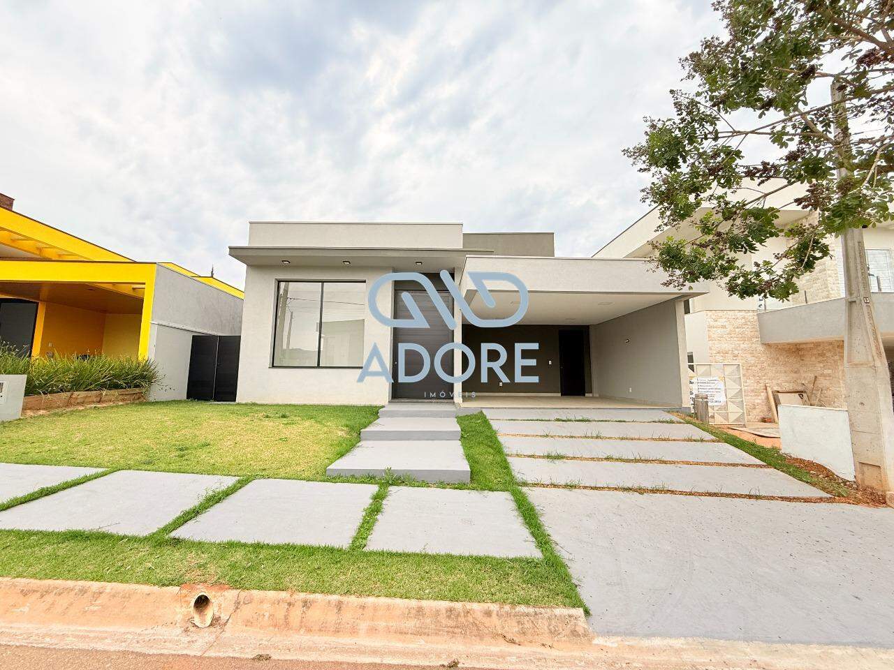 Casa de Condomínio à venda no Condomínio Una: 