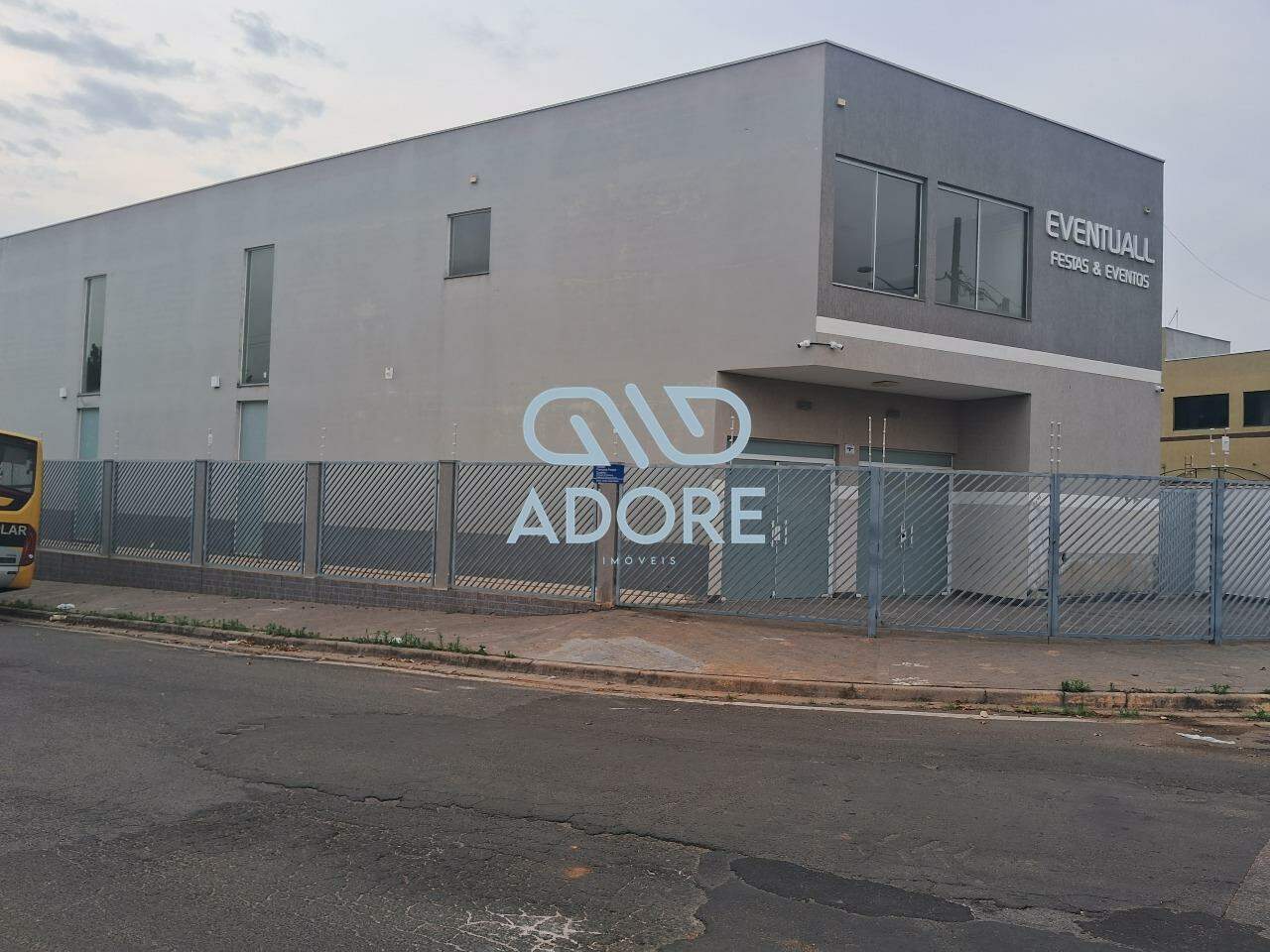 Salão comercial para aluguel no Residencial Parque Imperial: 