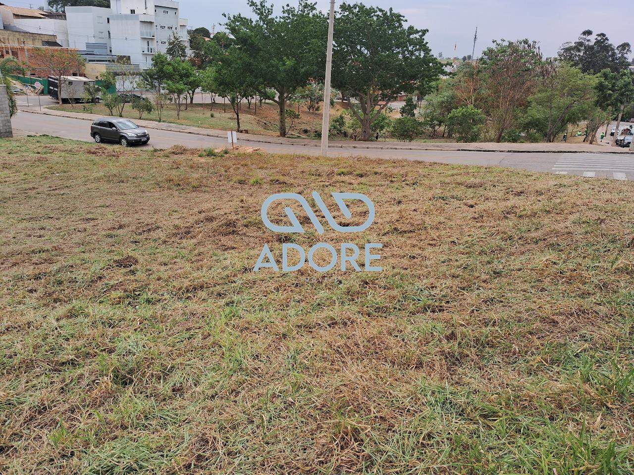 Área à venda no Vila Roma: 