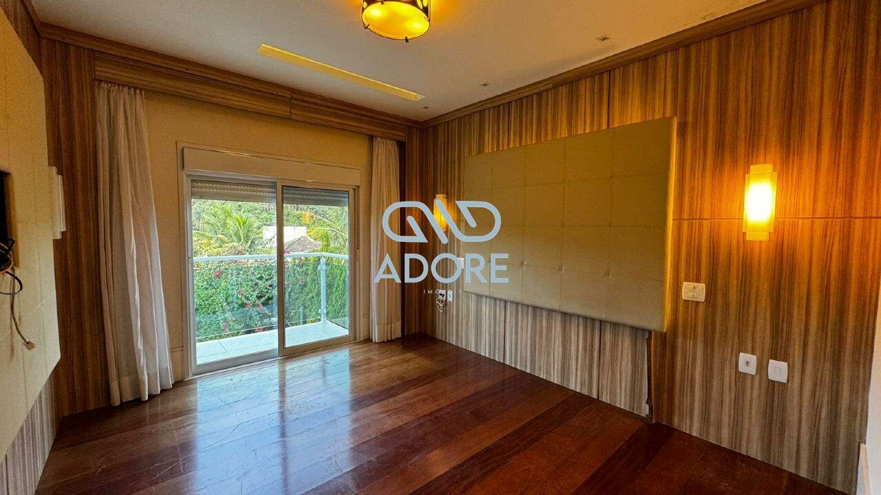 Casa de Condomínio à venda no Condomínio Campos de Santo Antônio : 