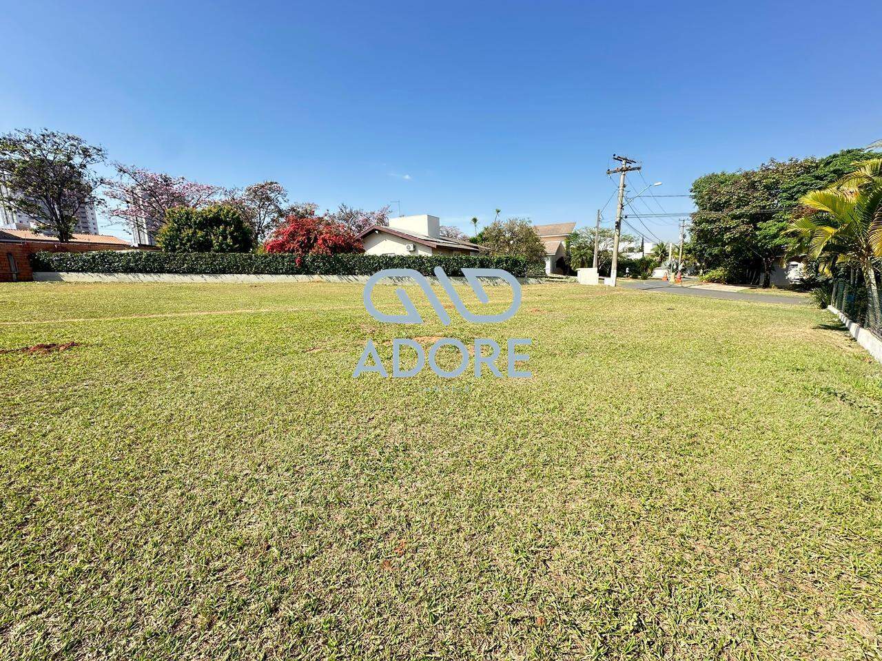 Terreno à venda no Condomínio Terras de Mont Serrat: 