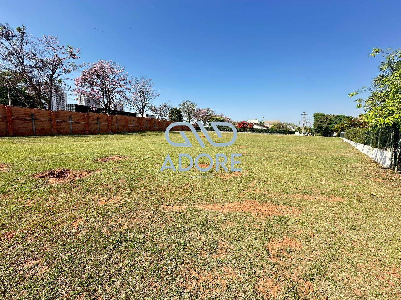 Terreno à venda no Condomínio Terras de Mont Serrat: 