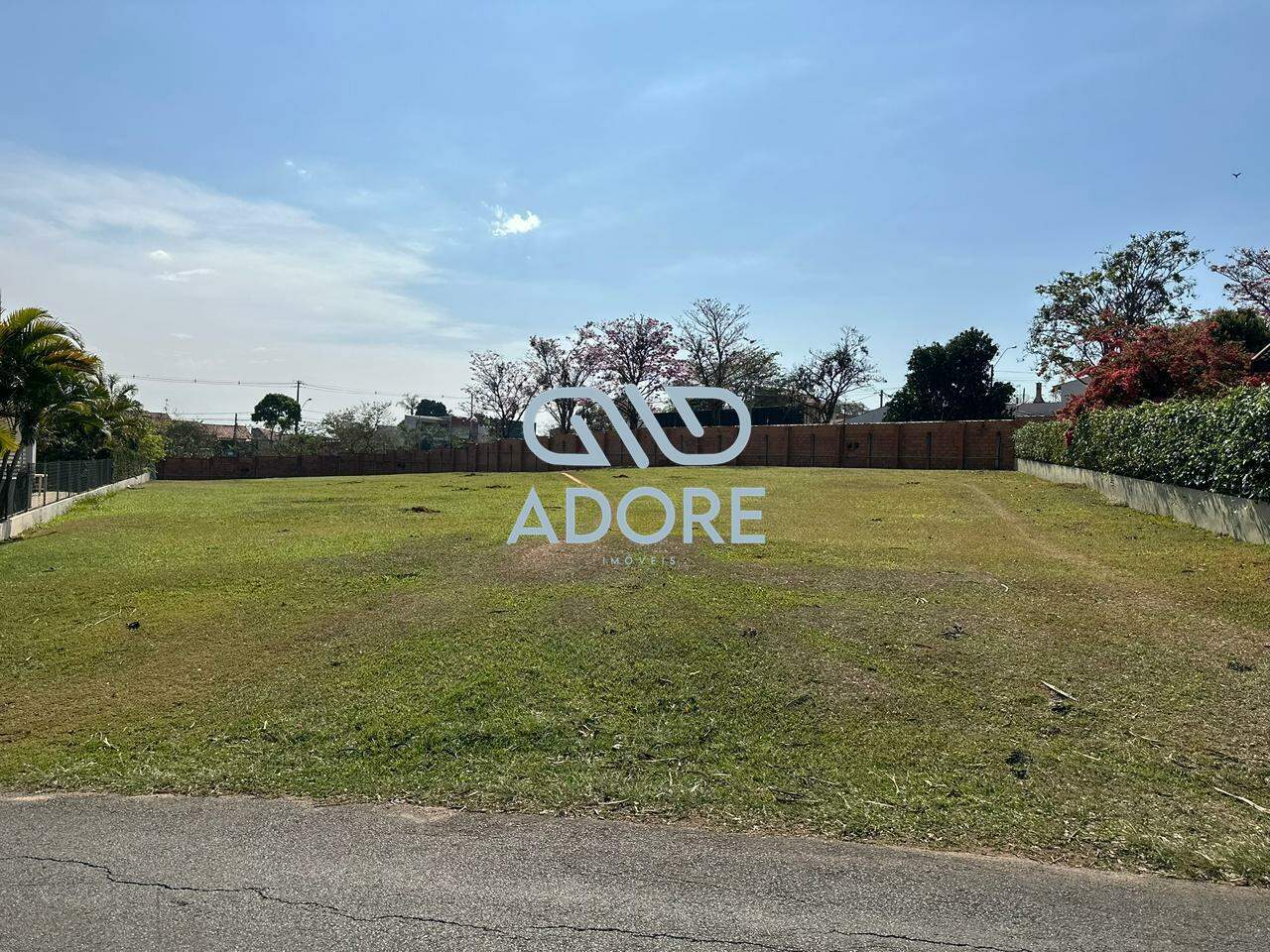 Terreno à venda no Condomínio Terras de Mont Serrat: 