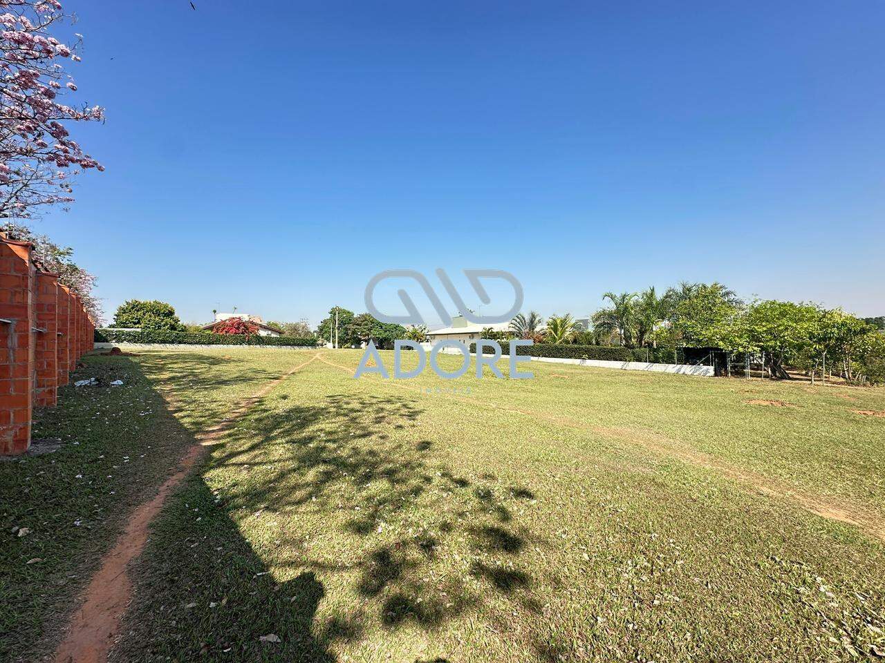 Terreno à venda no Condomínio Terras de Mont Serrat: 