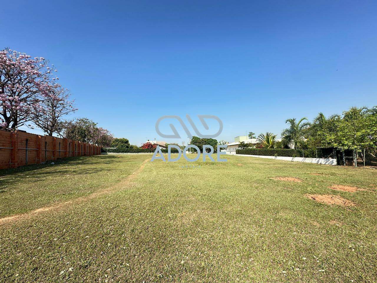 Terreno à venda no Condomínio Terras de Mont Serrat: 