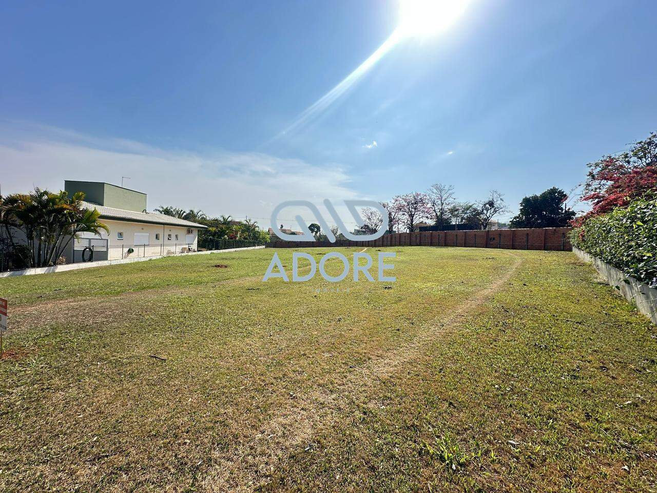 Terreno à venda no Condomínio Terras de Mont Serrat: 