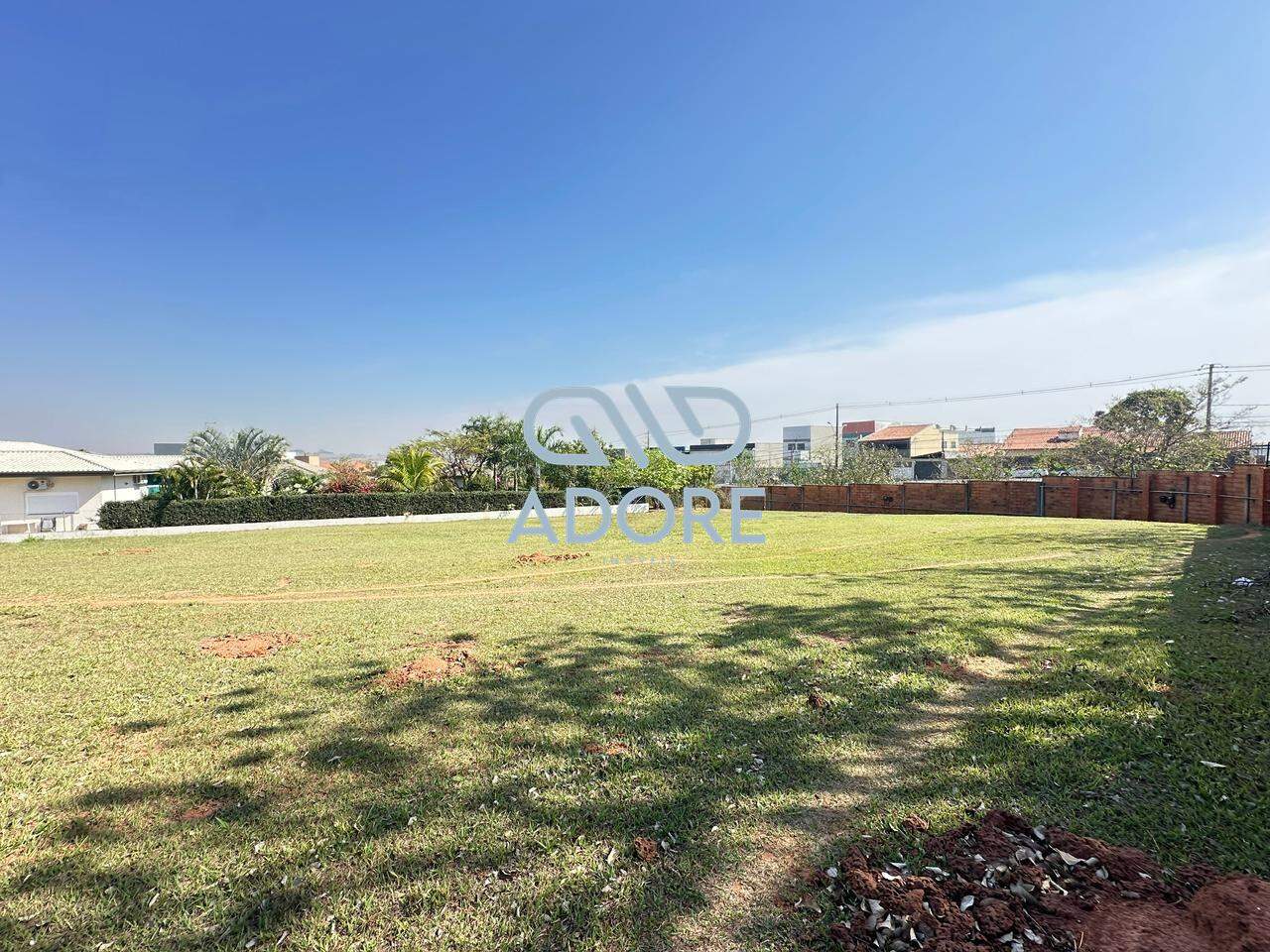 Terreno à venda no Condomínio Terras de Mont Serrat: 