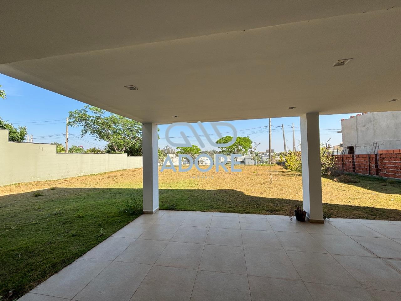 Casa de Condomínio para aluguel no Condomínio Palmeiras Imperiais: 