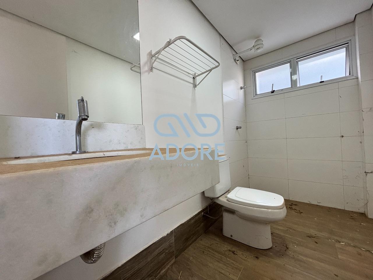 Casa de Condomínio para aluguel no Condomínio Palmeiras Imperiais: 