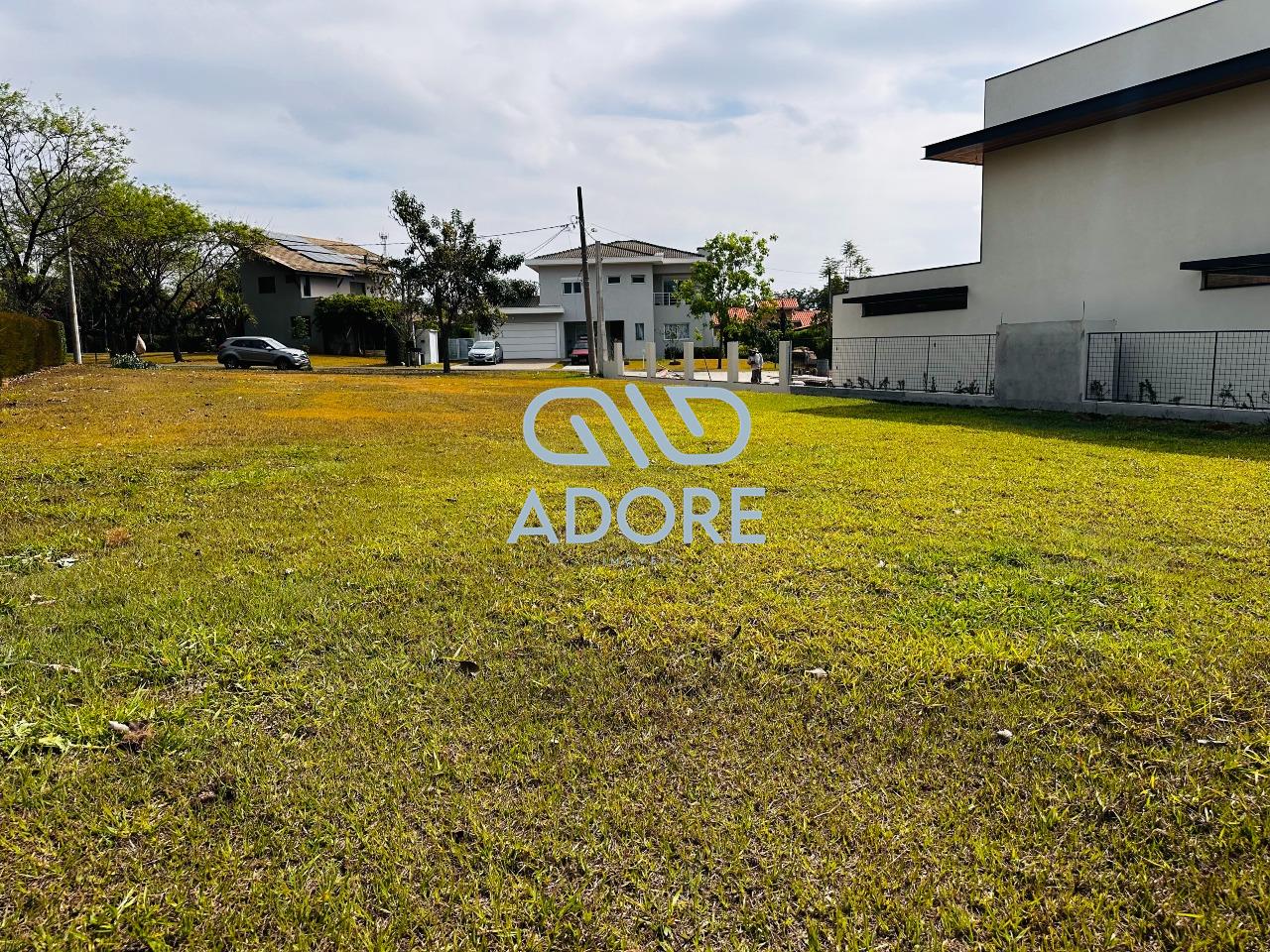 Terreno à venda no Condomínio Primavera : 