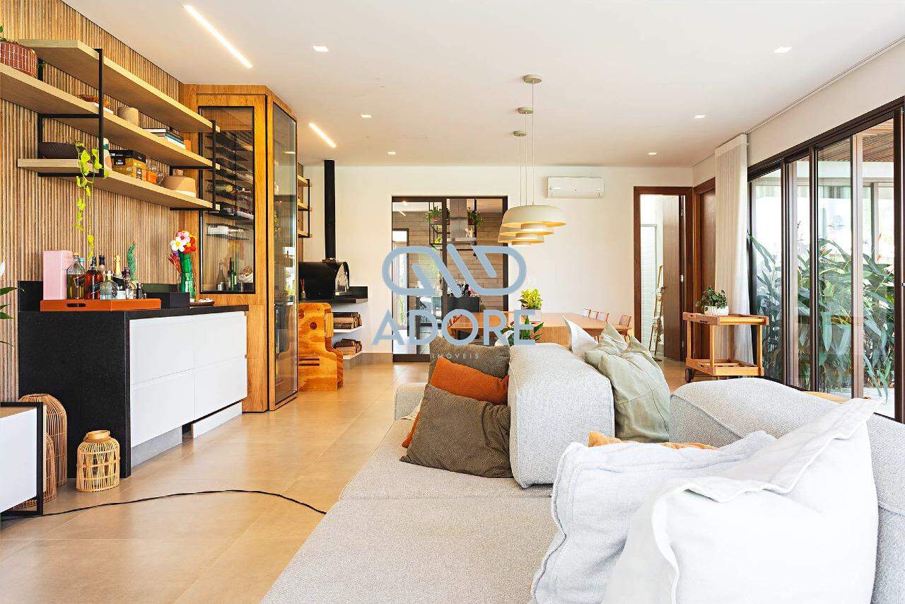 Casa de Condomínio à venda no Condomínio Terras de São José II : 