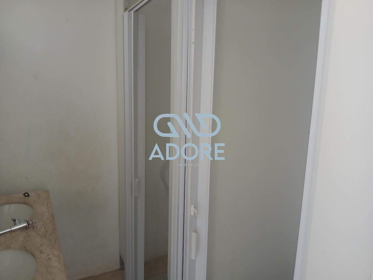 Sala Comercial para aluguel no Vila Henrique: 