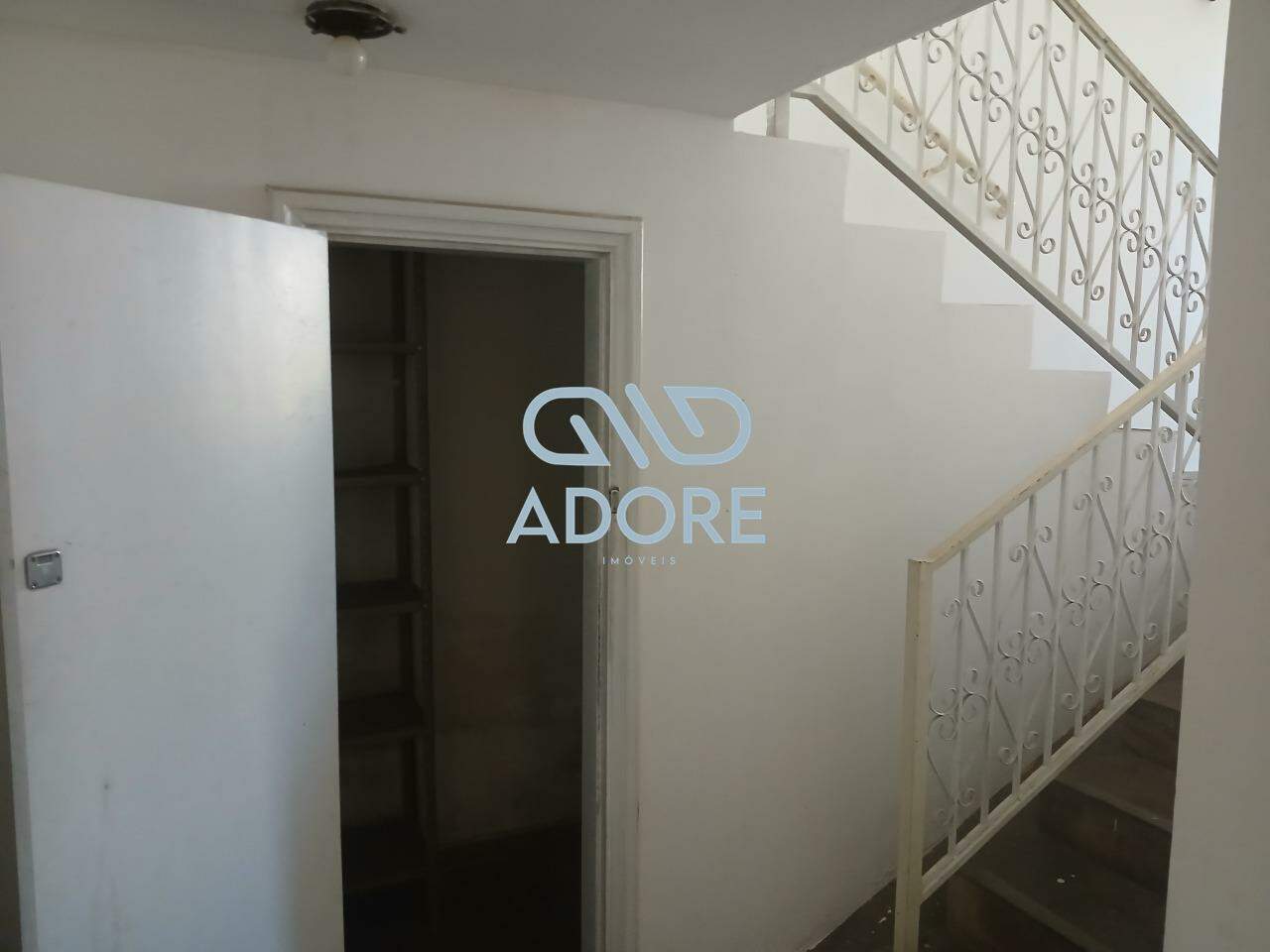 Sala Comercial para aluguel no Vila Henrique: 