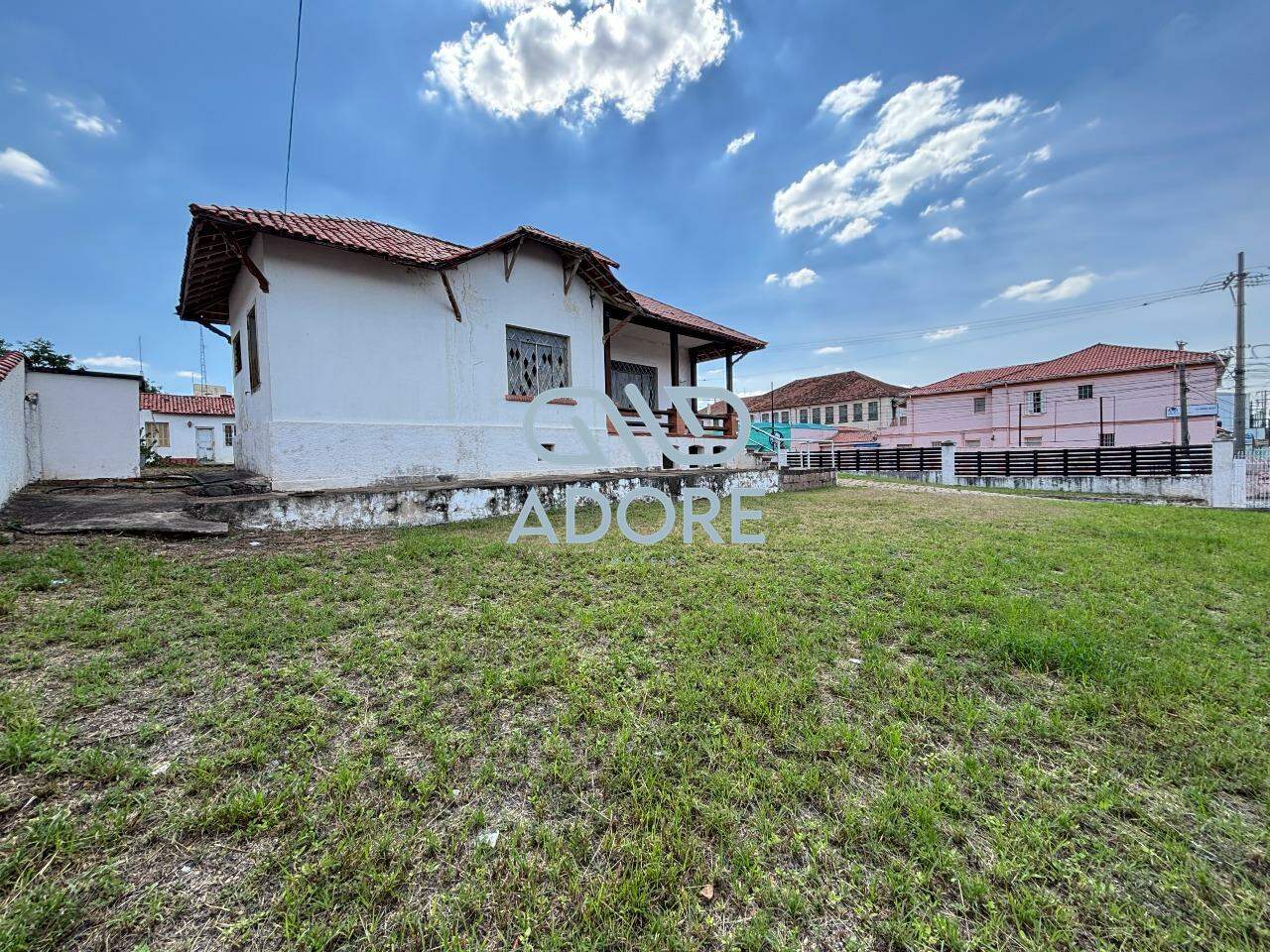 Casa Comercial para aluguel no Centro: