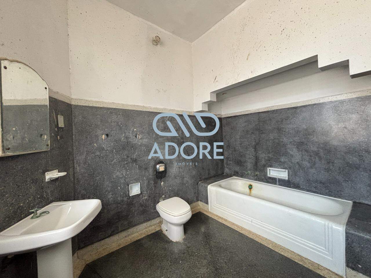 Casa Comercial para aluguel no Centro: