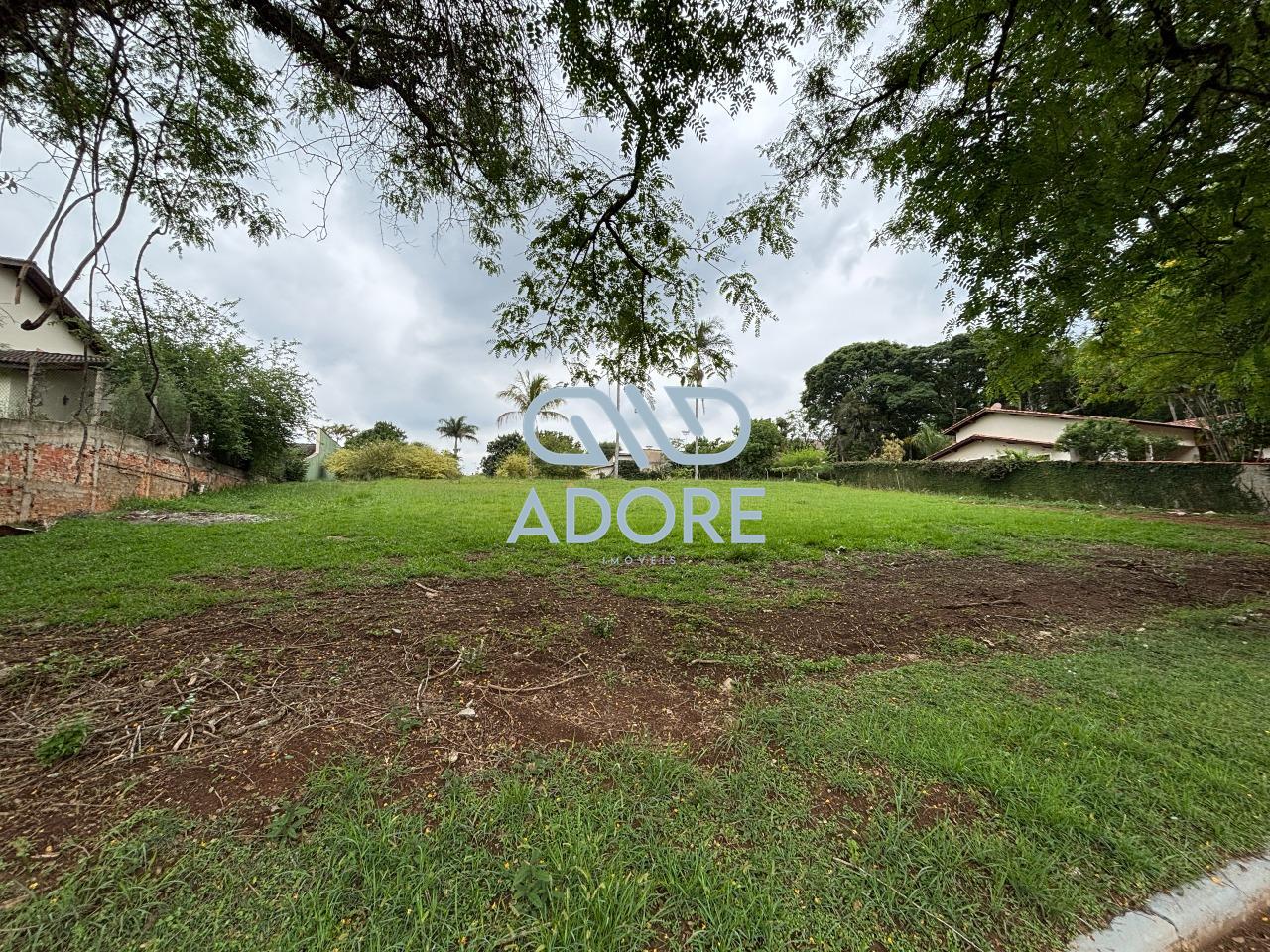 Terreno à venda no Condomínio City Castello: 