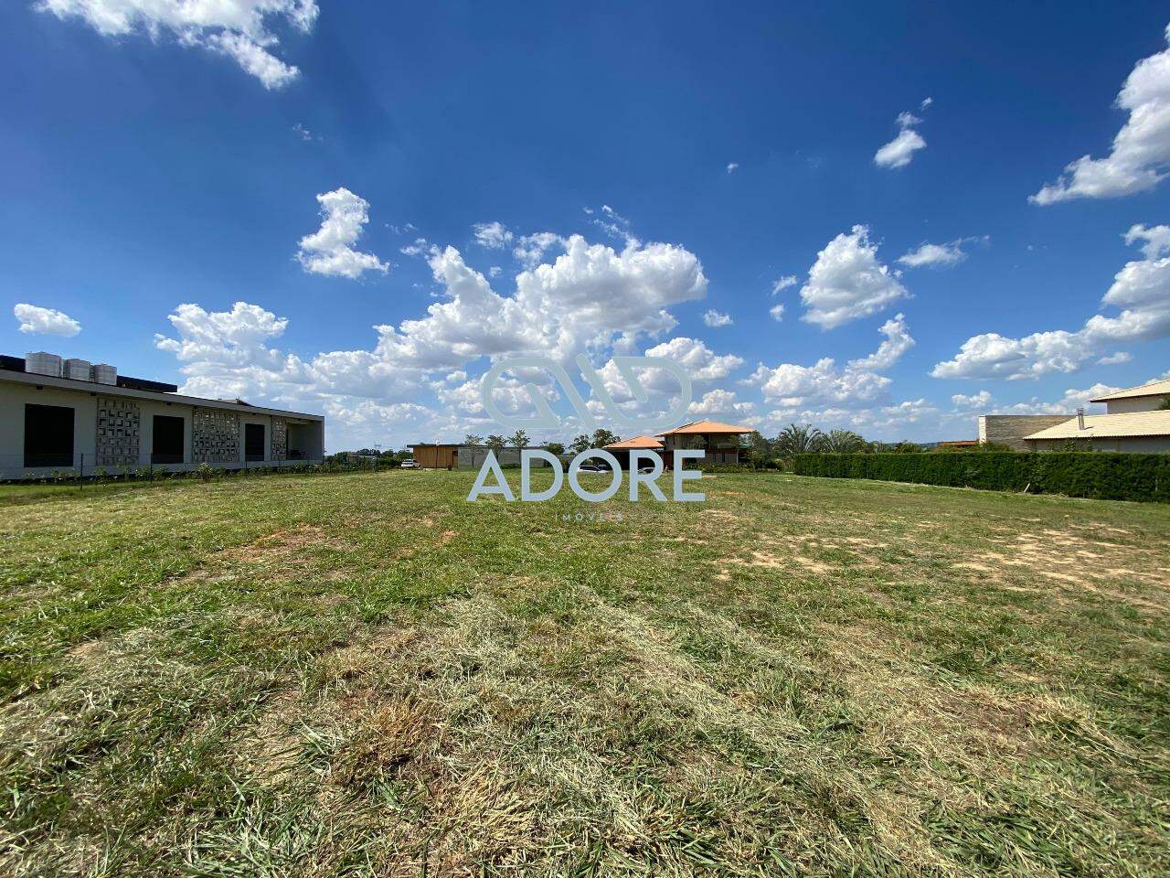Terreno à venda no Condomínio Terras de São José II : 