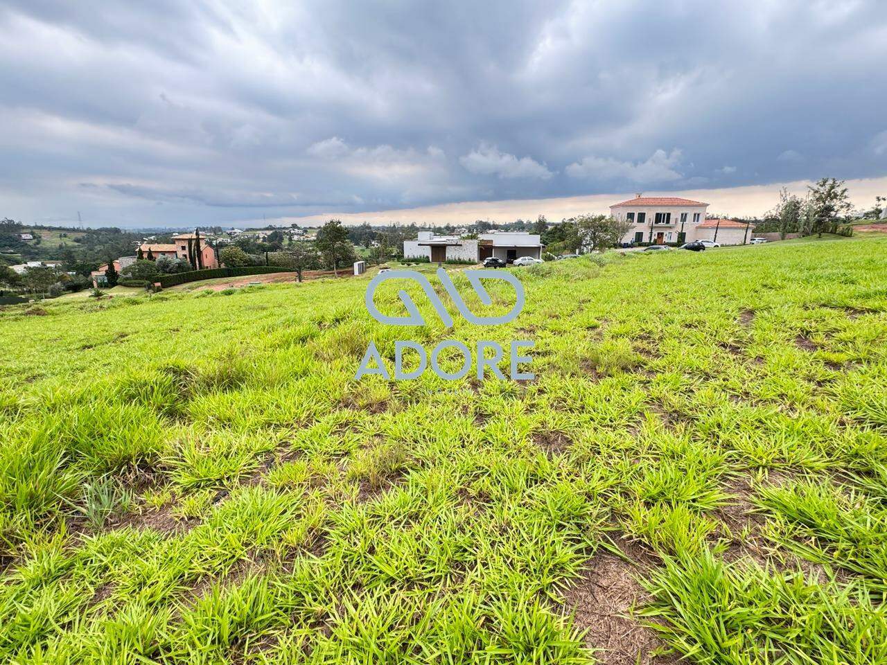 Terreno à venda no Condomínio Terras de São José II : 