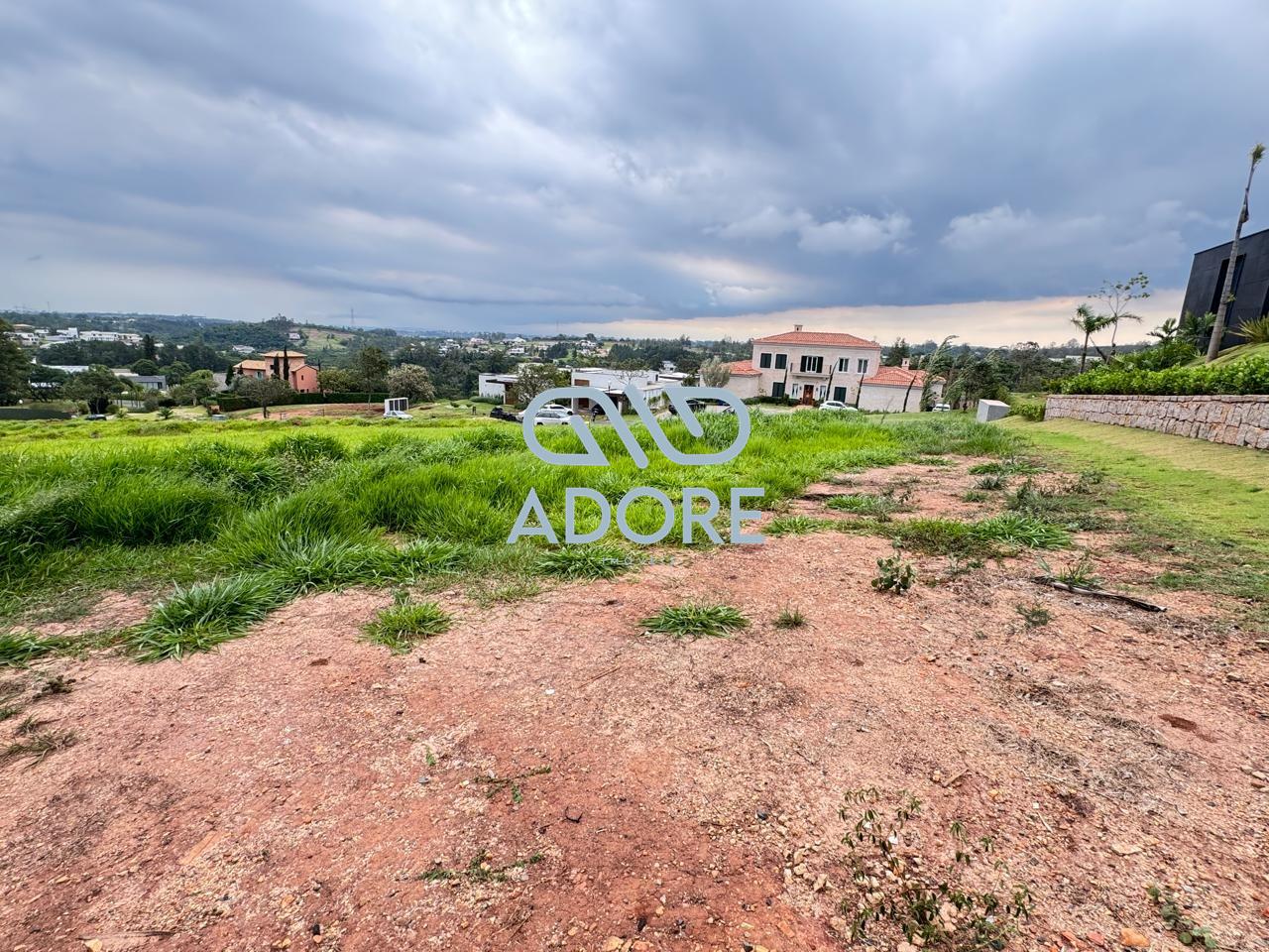Terreno à venda no Condomínio Terras de São José II : 