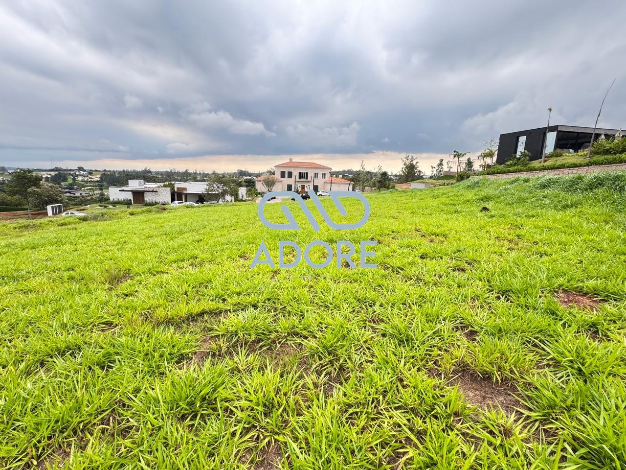 Terreno à venda no Condomínio Terras de São José II : 