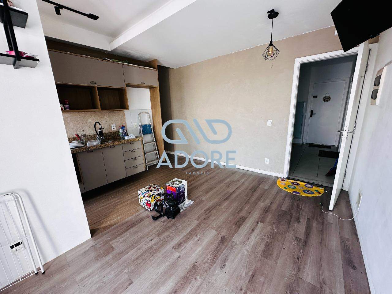 Apartamento à venda no Edifício Jardim dos Taperás: 