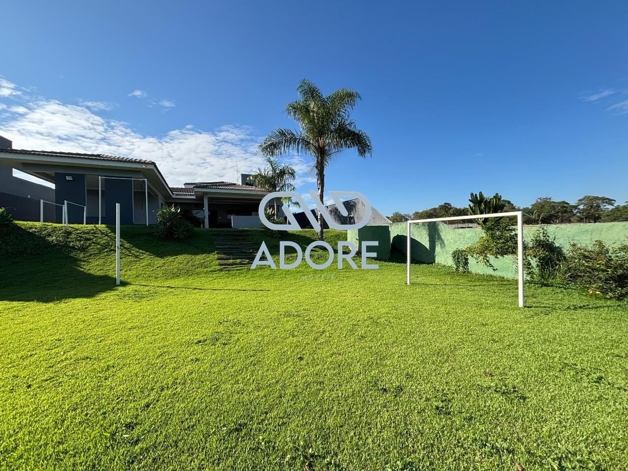 Casa de Condomínio para aluguel no Condomínio Palmeiras Imperiais: 