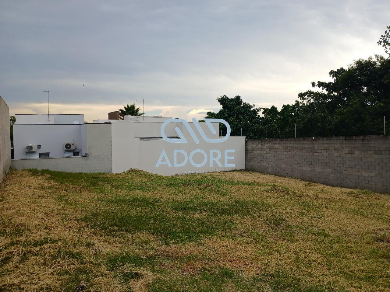 Terreno à venda no Condominio Jardim Guarujá: 