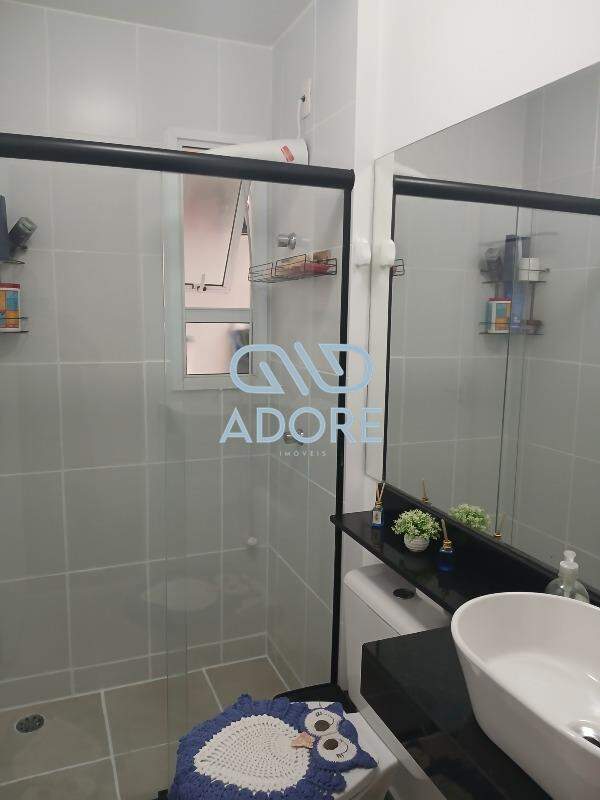 Apartamento à venda no Edifício Jardim dos Taperás: 