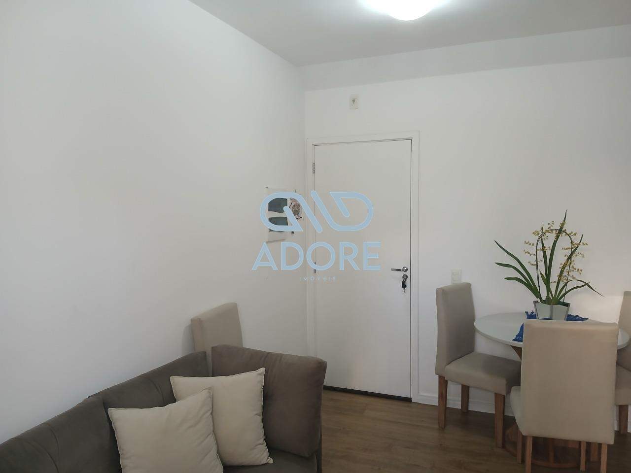 Apartamento à venda no Edifício Jardim dos Taperás: 