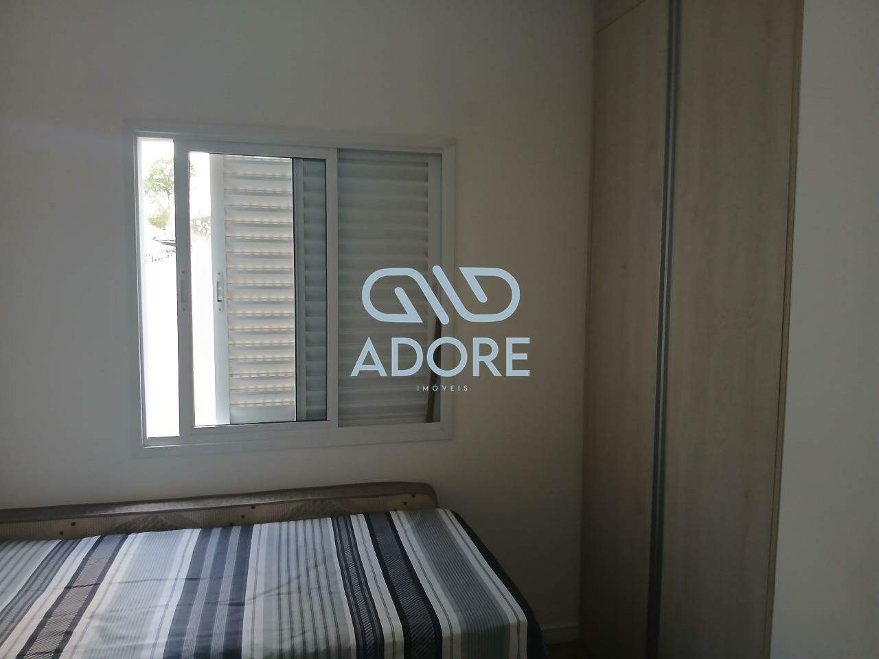 Apartamento à venda no Edifício Jardim dos Taperás: 
