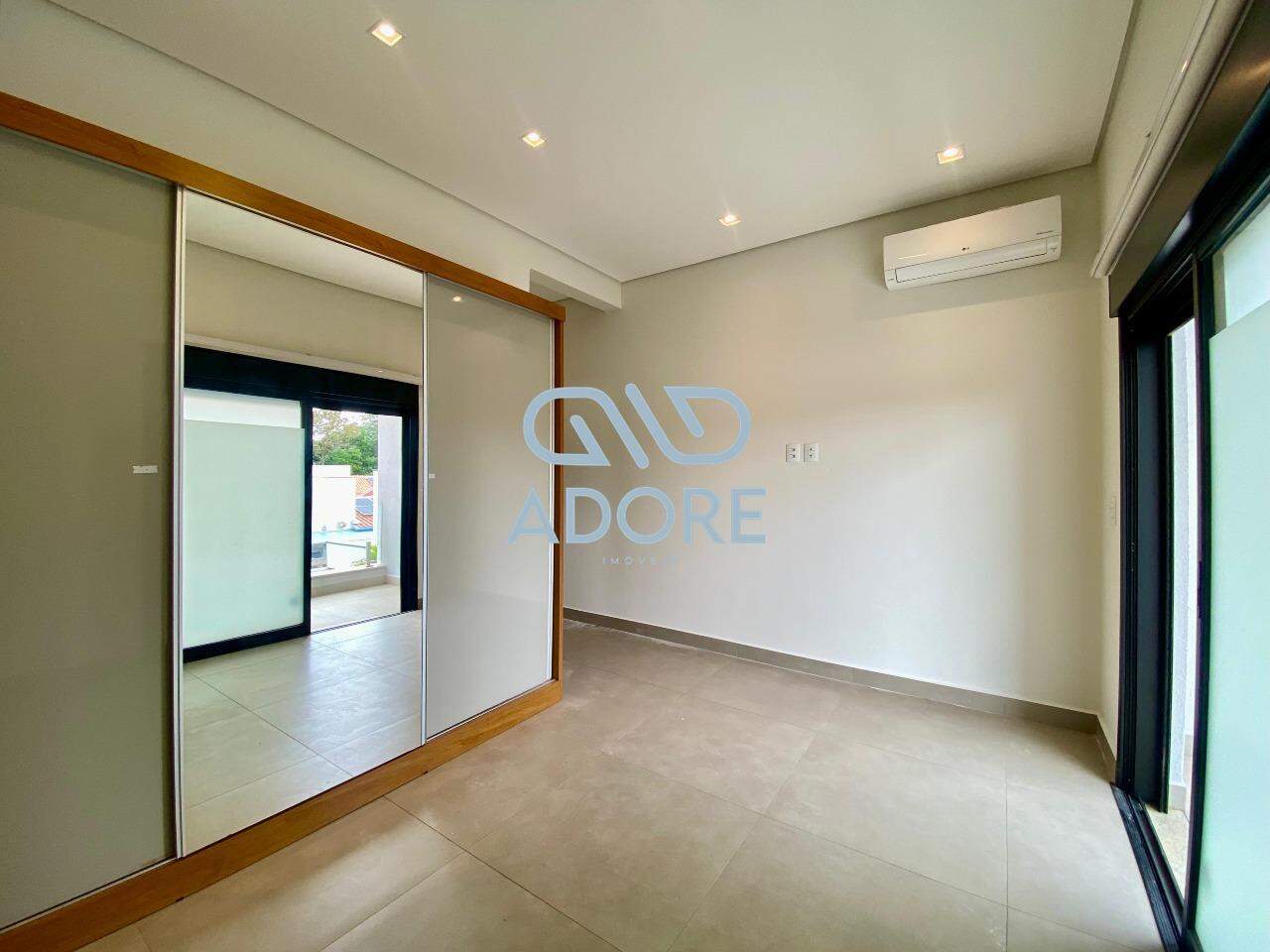 Casa de Condomínio à venda no Condomínio Residencial Mont Blanc: