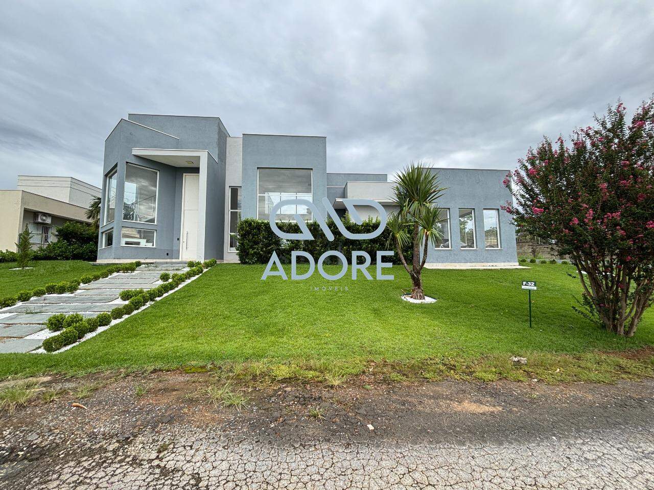 Casa de Condomínio à venda no Condomínio Palmeiras Imperiais: 