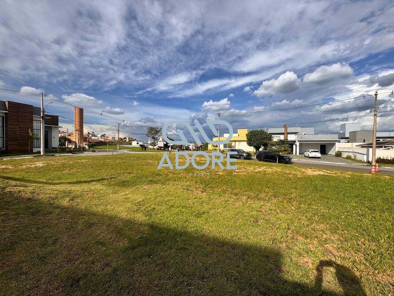 Terreno à venda no Condomínio Mirante dos Ipês: 