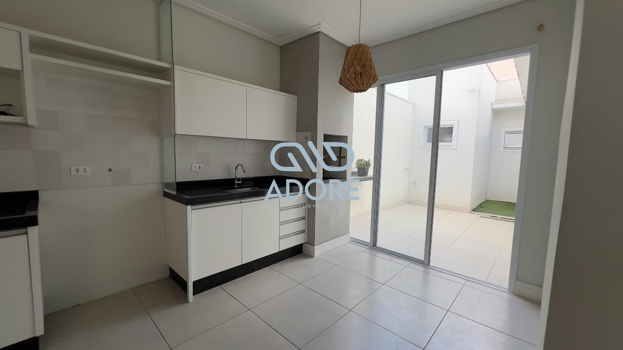 Casa de Condomínio à venda no Condomínio Village Moutonnée: 