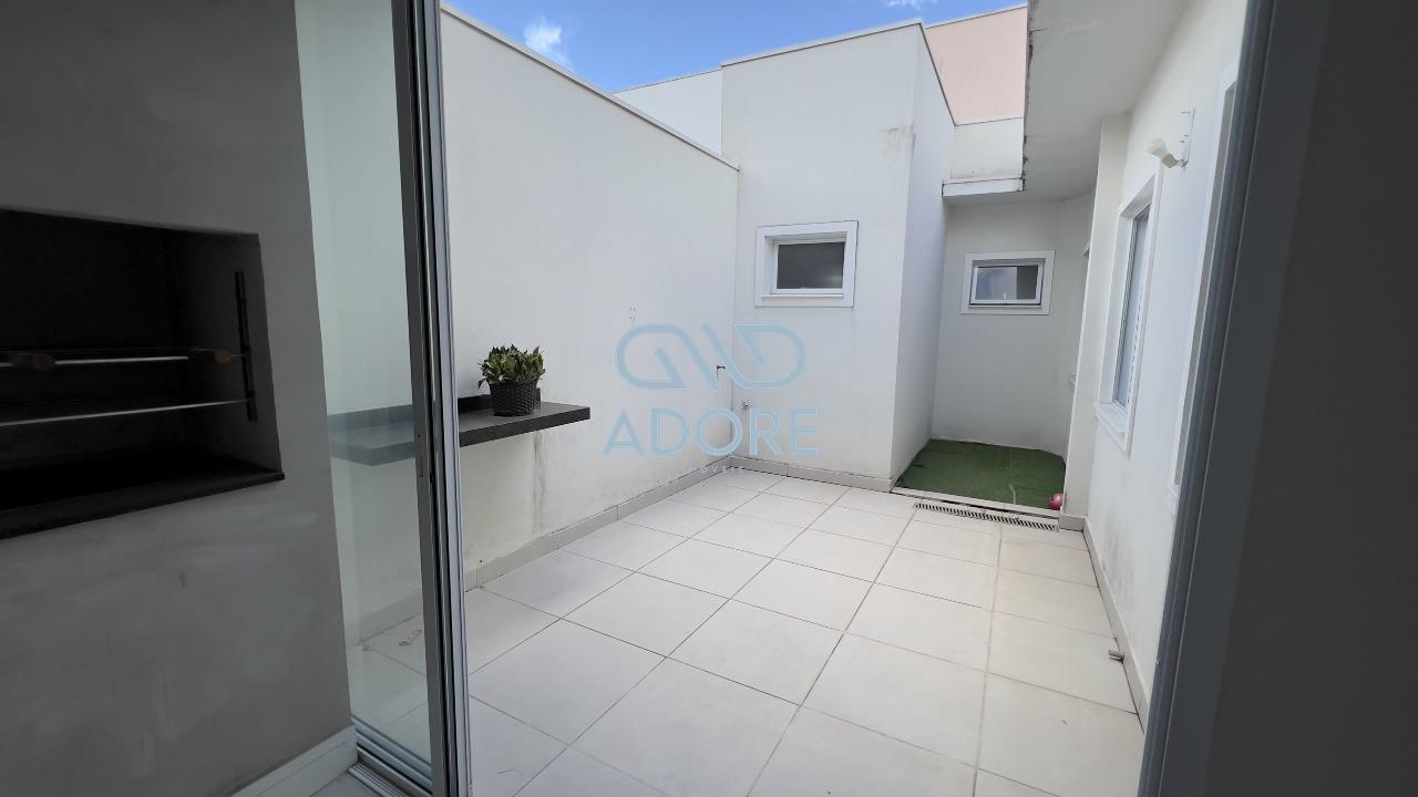 Casa de Condomínio à venda no Condomínio Village Moutonnée: 