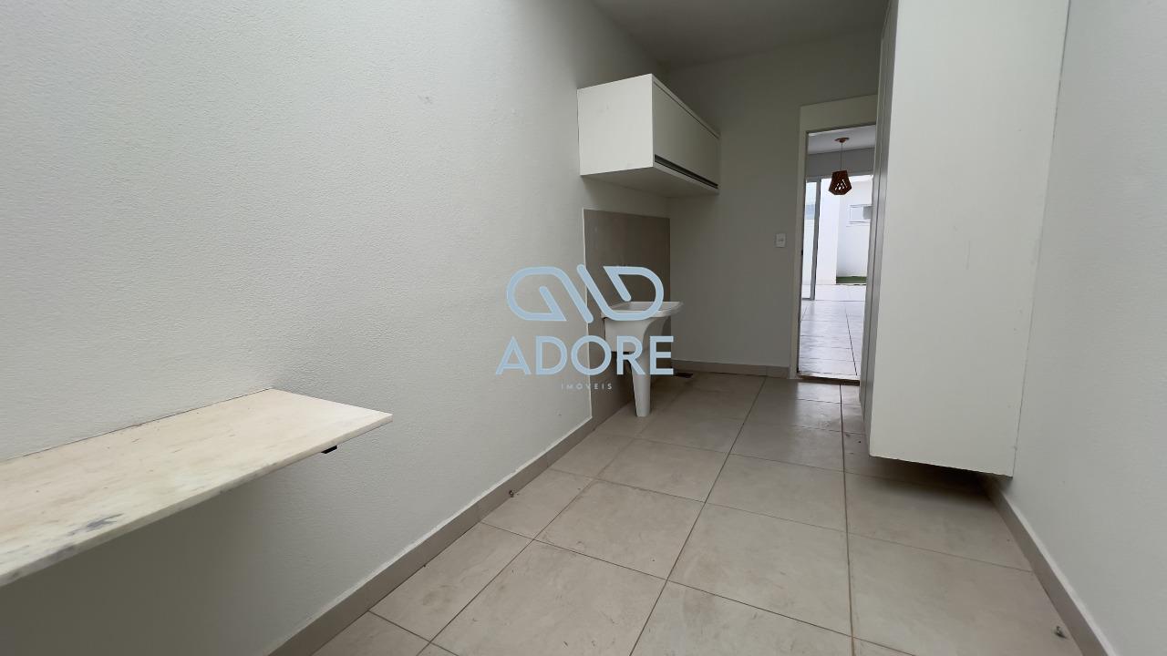 Casa de Condomínio à venda no Condomínio Village Moutonnée: 