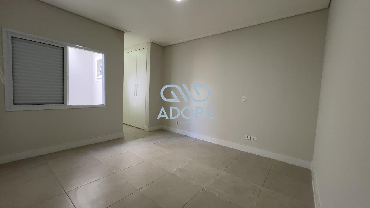 Casa de Condomínio à venda no Condomínio Village Moutonnée: 