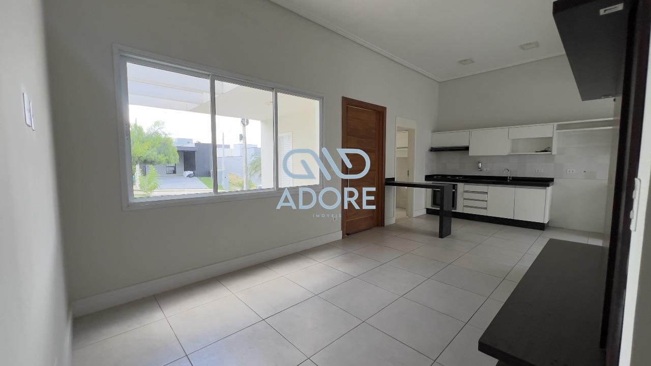 Casa de Condomínio à venda no Condomínio Village Moutonnée: 