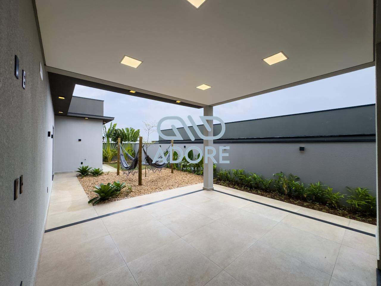 Casa de Condomínio à venda no Condomínio Helvétia Park II: 