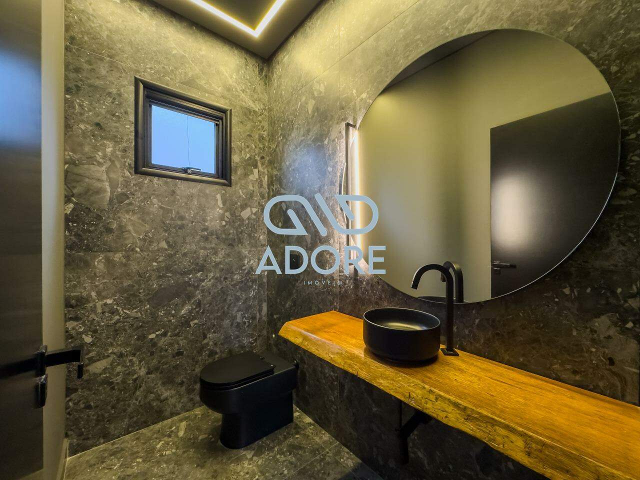 Casa de Condomínio à venda no Condomínio Helvétia Park II: 