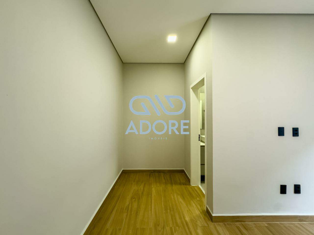 Casa de Condomínio à venda no Condomínio Helvétia Park II: 