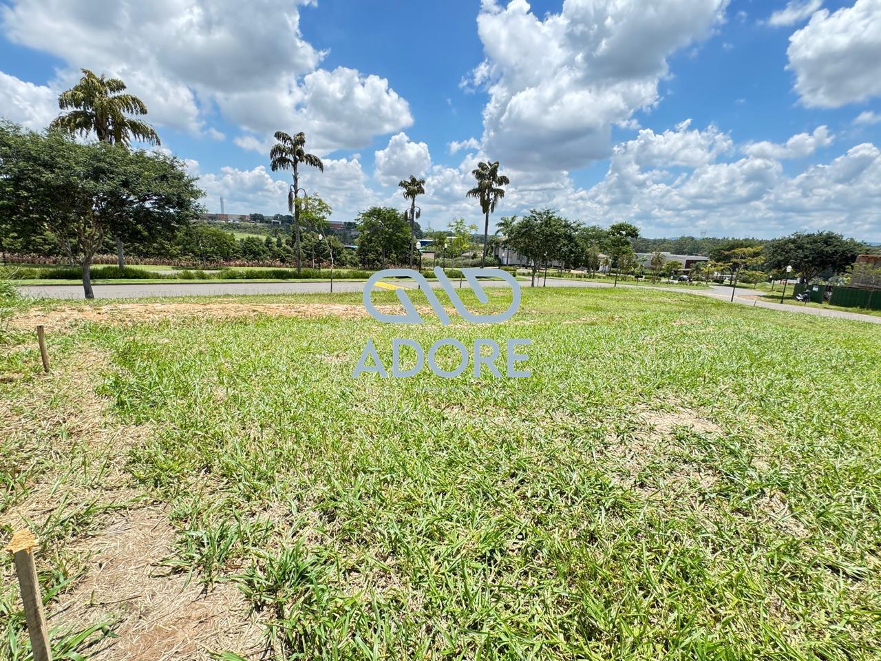 Terreno à venda no Condomínio Terras de São José II : 