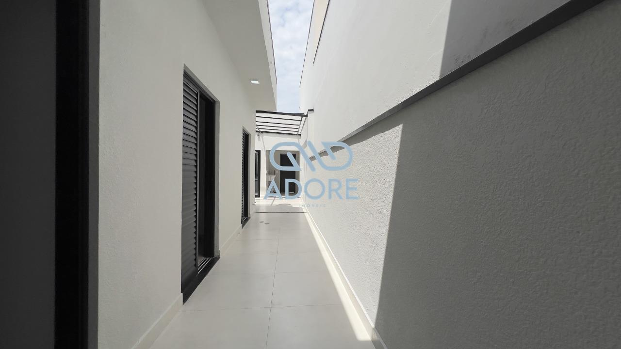 Casa de Condomínio à venda no Condomínio Village Moutonnée: 