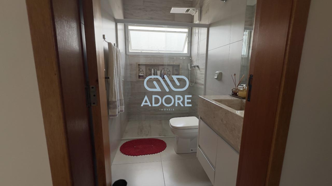 Casa de Condomínio à venda no Condomínio Village Moutonnée: 