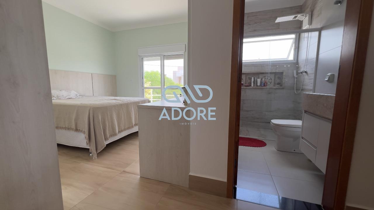 Casa de Condomínio à venda no Condomínio Village Moutonnée: 