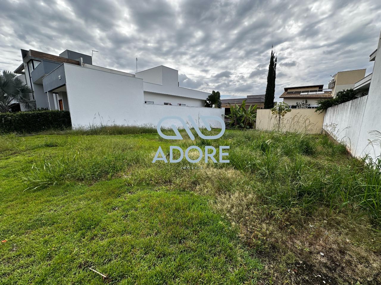 Terreno à venda no Condomínio Residencial Central Parque: 