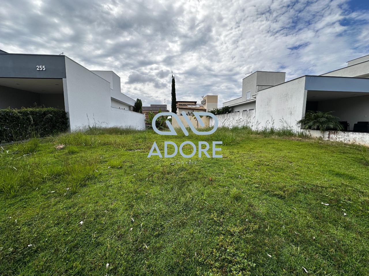 Terreno à venda no Condomínio Residencial Central Parque: 