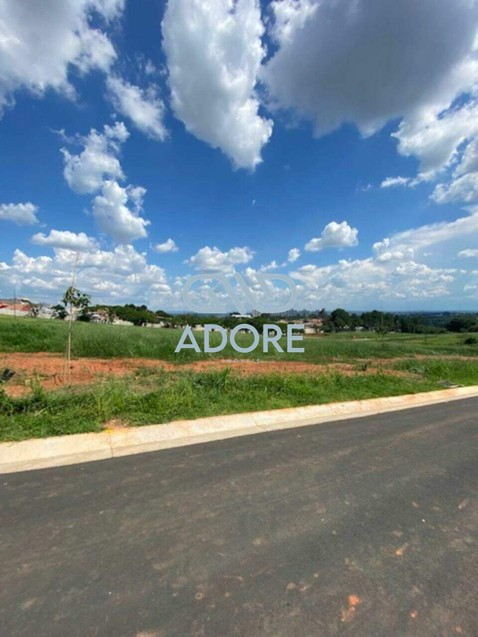 Terreno à venda no Chácara Alvorada: 