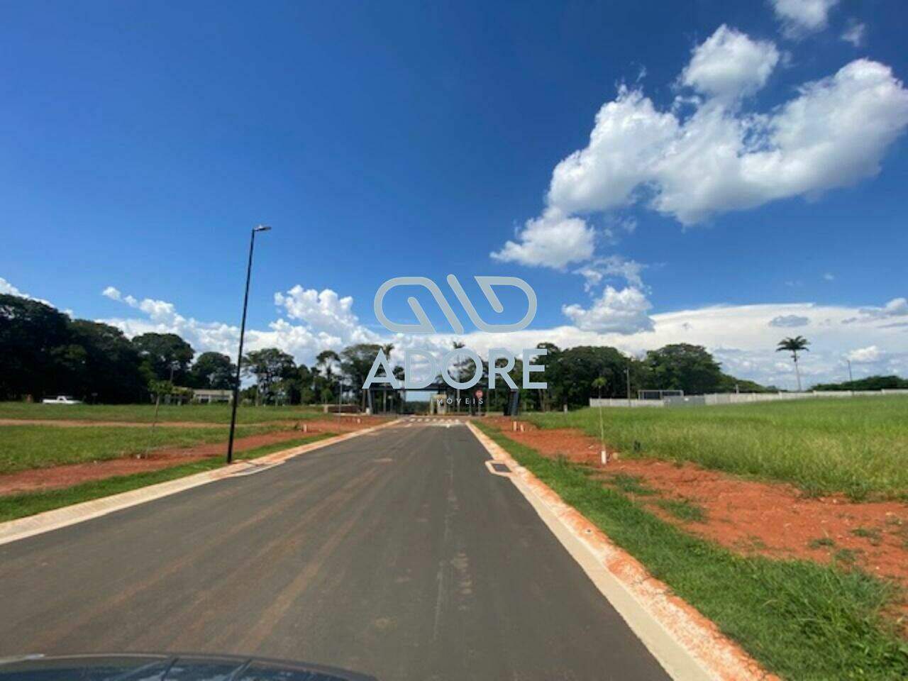 Terreno à venda no Chácara Alvorada: