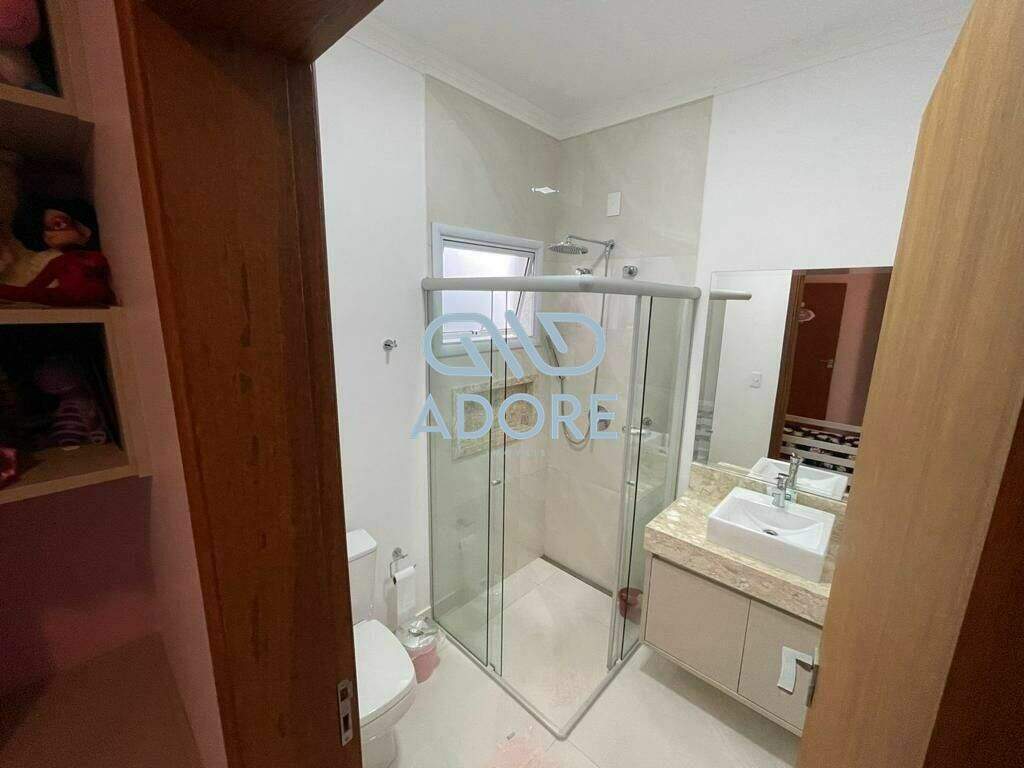 Casa de Condomínio à venda no Jardim Panorama: